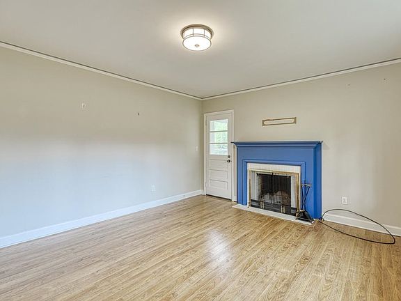 2nd image of 200 Princeton Ave