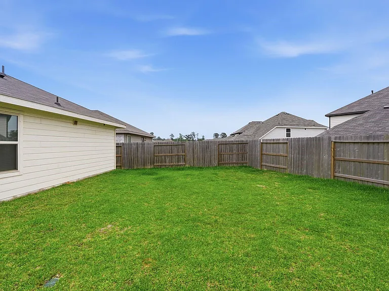 235 River Grove Ct — Photo 24