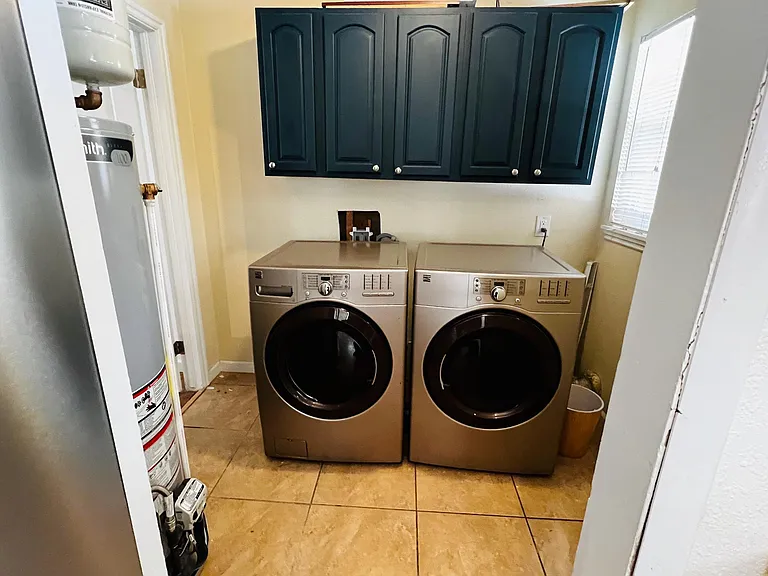 1272 Lansing St — Photo 5