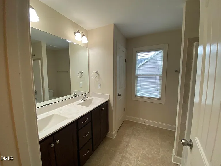 4016 Landover Peak Pl — Photo 15