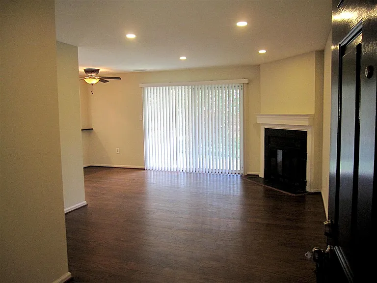 2598 S Arlington Mill Dr #E — Photo 6