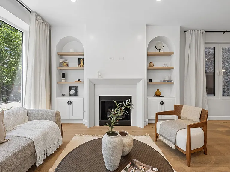 3739 N Clifton Ave #1 — Photo 5