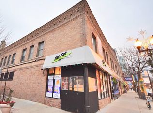 3702 N Halsted St #2L, Chicago, IL 60613