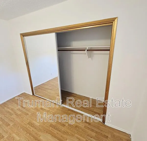 332 Cornell Dr #E — Photo 4