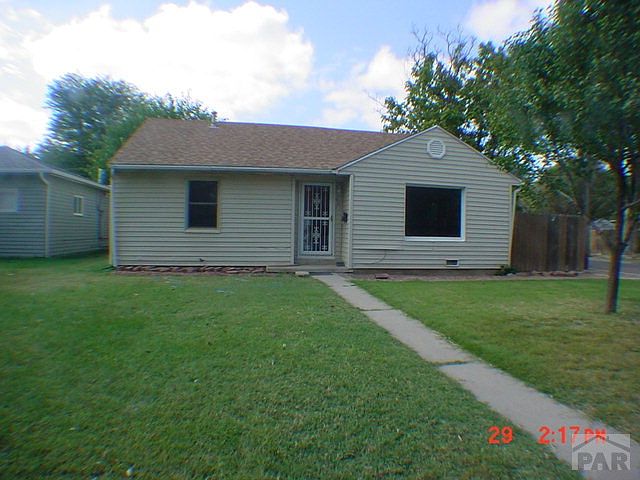 1st image of 601 S 6th St