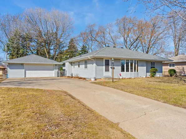 9824 10th Ave S, Bloomington, MN 55420