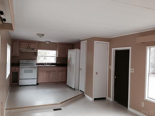 1st image of 6212 Arnett St