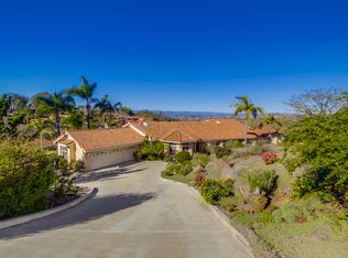 2367 Elevado Rd, Vista, CA 92084