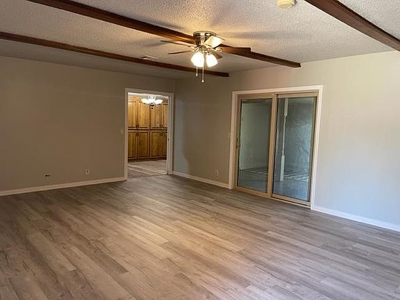 5th image of 2416 Oriole St