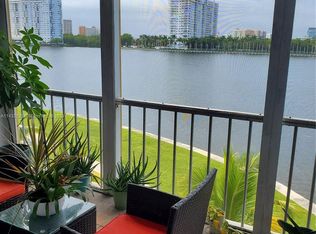 2999 Point East Dr APT C411, Aventura, FL 33160