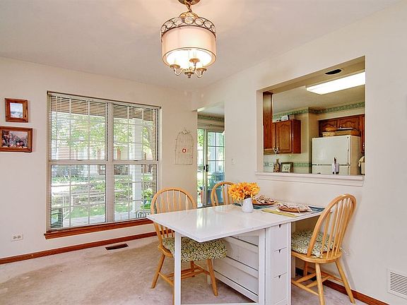 5th image of 877 Sparta Ct