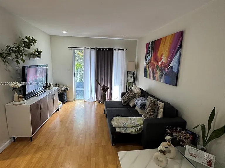 645 NE 121st St #304 — Photo 4