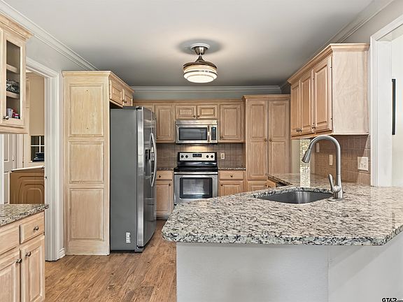 5th image of 11237 Willow Oak Ln