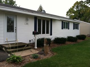 725 10th St, Menasha, WI 54952