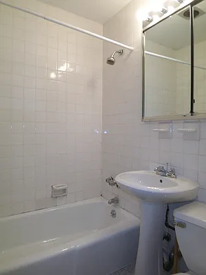 Rented by Fleet Realty | media 41