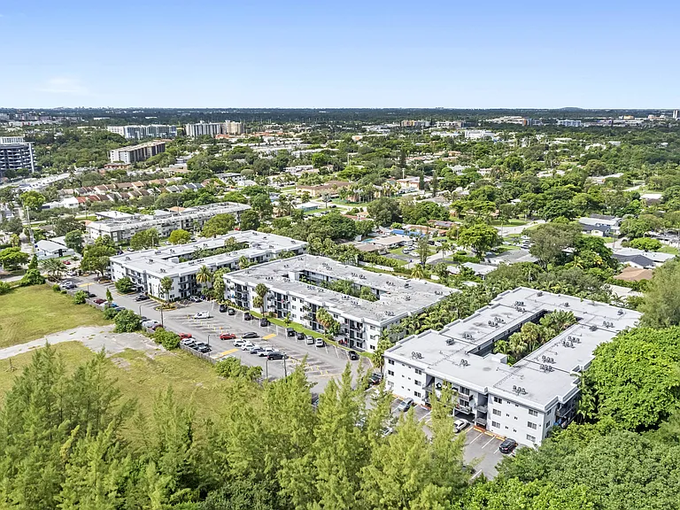 Arbors Aventura — Photo 16