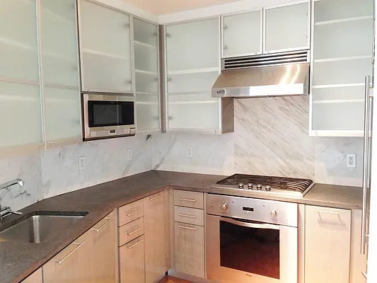 Rented by Town Residential | media 17