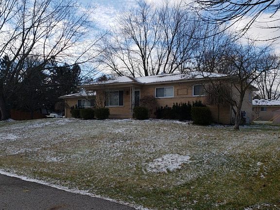 2nd image of 53215 Dryden St
