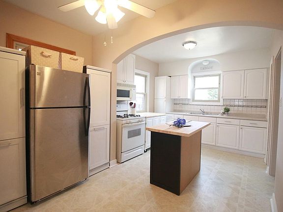 4th image of 9751 S Lawndale Ave