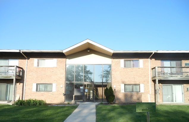 1st image of 7425 Brookdale Dr #2-104