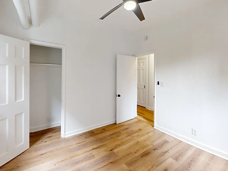 2680 N Moreland Blvd — Photo 24