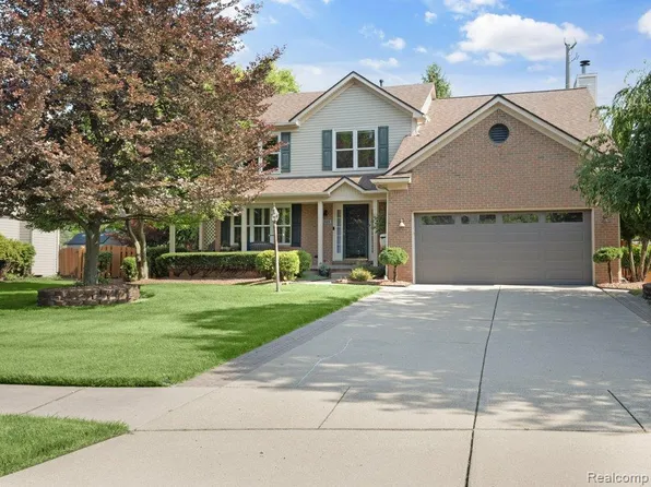42688 Preswick Ct, Van Buren Township, MI 48111