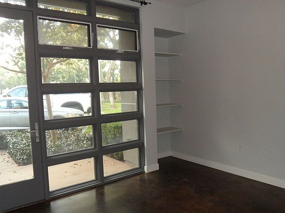 4th image of 207 E City Place Dr