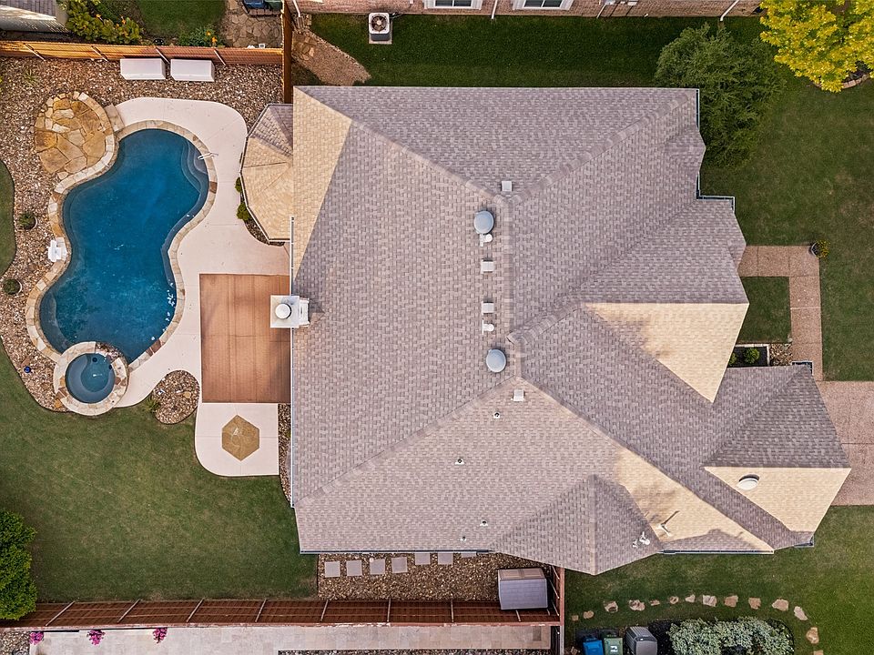 1st image of 2120 Hardy Ln
