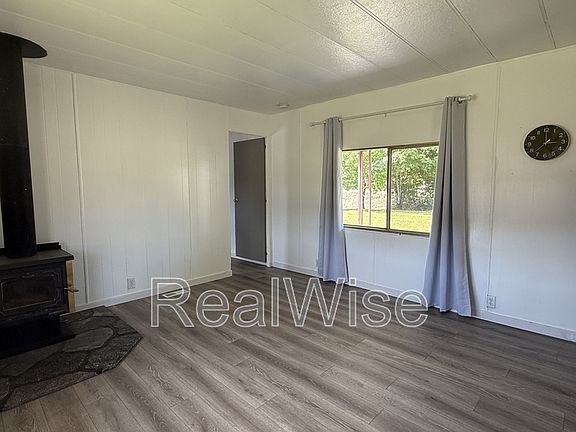 4th image of 2515 Nonpareil Rd