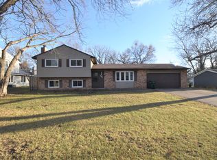 3417 75th Ave N, Brooklyn Park, MN 55443