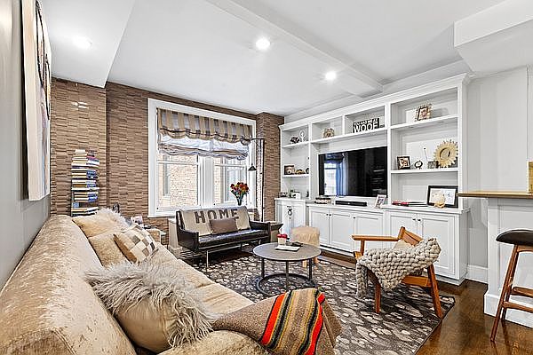 1st image of 27 W 72nd St #601