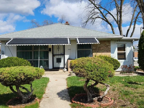 3501 Adams St, Bellwood, IL 60104