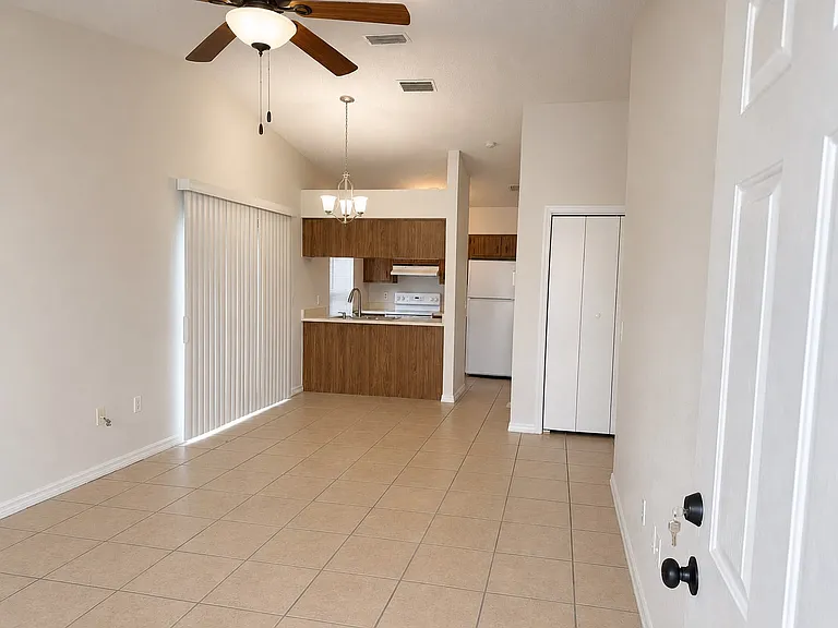 3558 SW 157th Loop — Photo 2