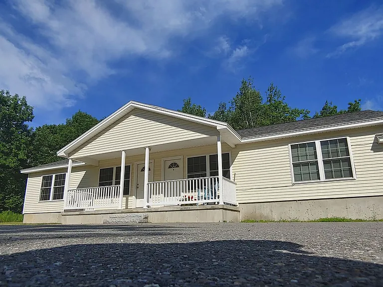 3823 Union St — Photo 11