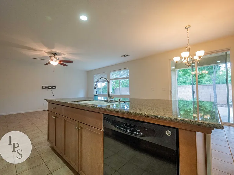 1668 N McPherson Ln — Photo 11