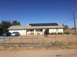 13327 Mohawk Rd, Apple Valley, CA 92308