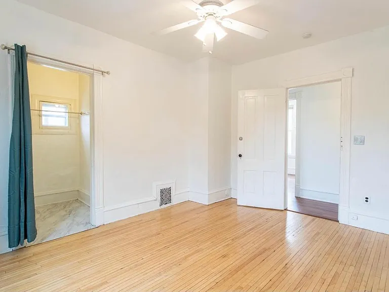 918 W 26th St #2 — Photo 21