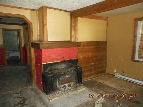 3rd image of 1619 E Princeton Ave