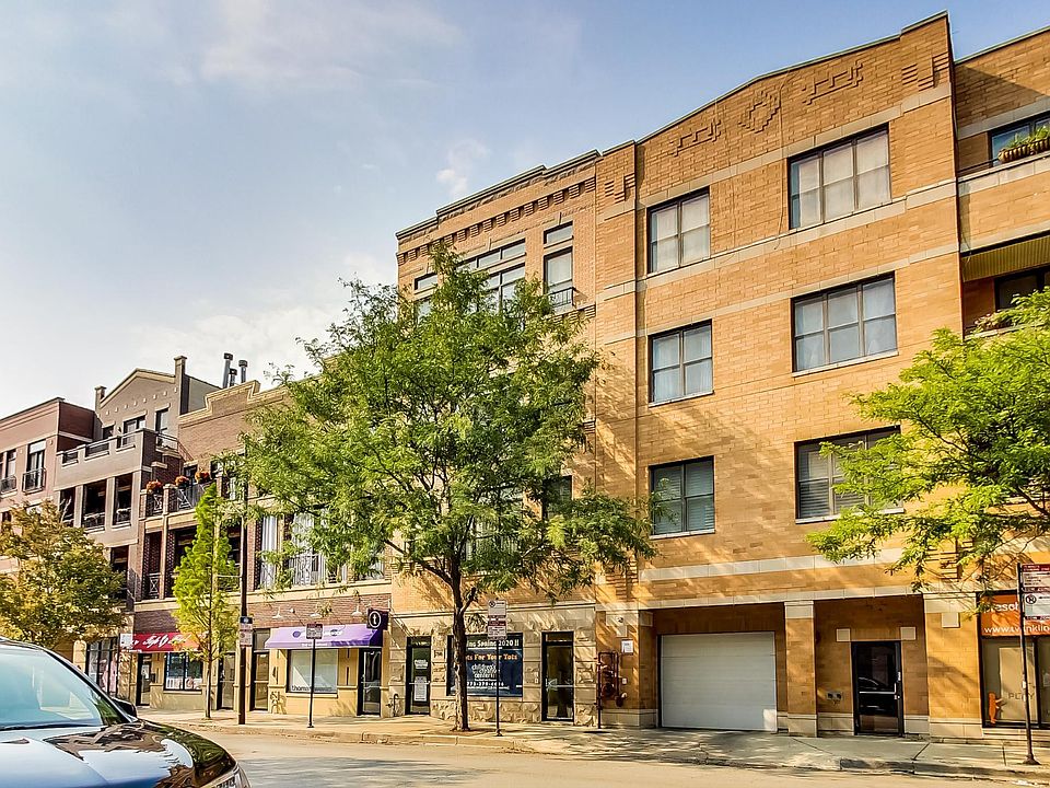 1st image of 2046 W Belmont Ave Unit 3