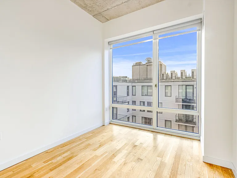 22-22 Jackson Ave #1002 — Photo 7