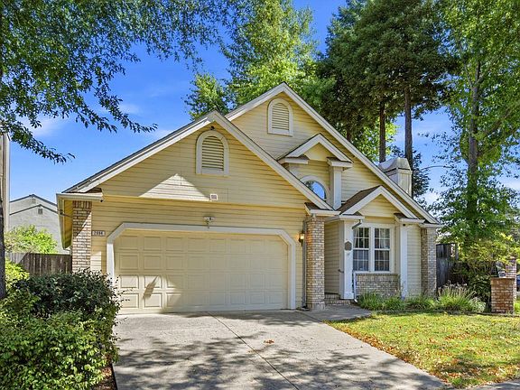 2nd image of 2994 Tuxedo Place