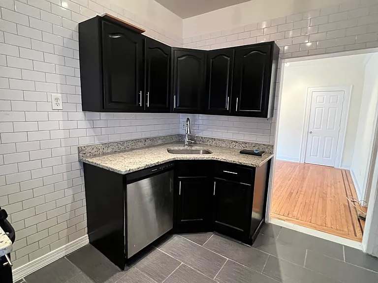 40 Lenox Ave — Photo 23