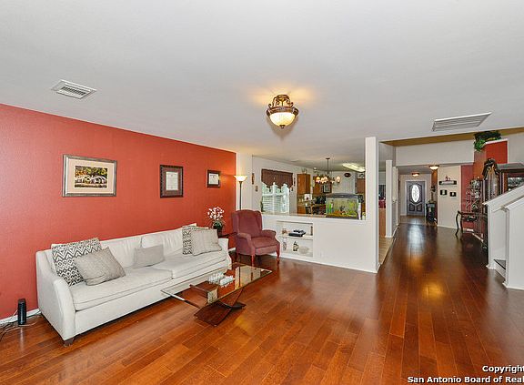 5th image of 1616 Rolling Brook Ln