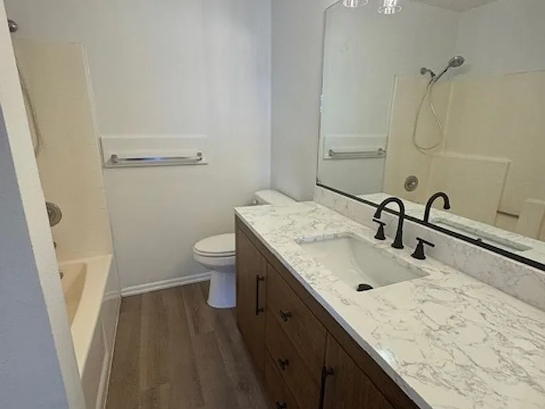 1727 W 950 N #20 — Photo 7