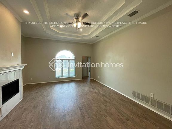 3rd image of 4520 Westbriar Ln