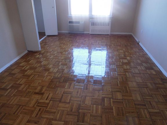 5th image of 44-30 Douglaston Pkwy #E6