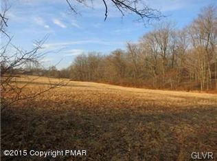 26 Sunset Dr, Bangor, PA 18013