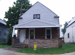 608 Oakdale St SE, Grand Rapids, MI 49507