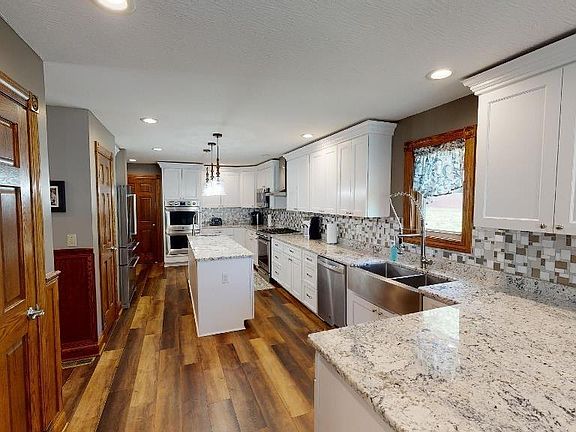 4th image of 132 Private Drive 11915