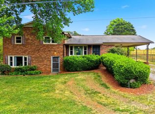 1329 33rd St SE, Conover, NC 28613